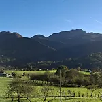 En Cezosu, * Nava