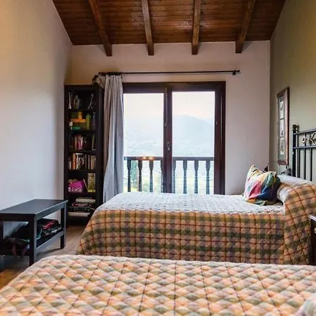 En Cezosu, Holiday home Nava